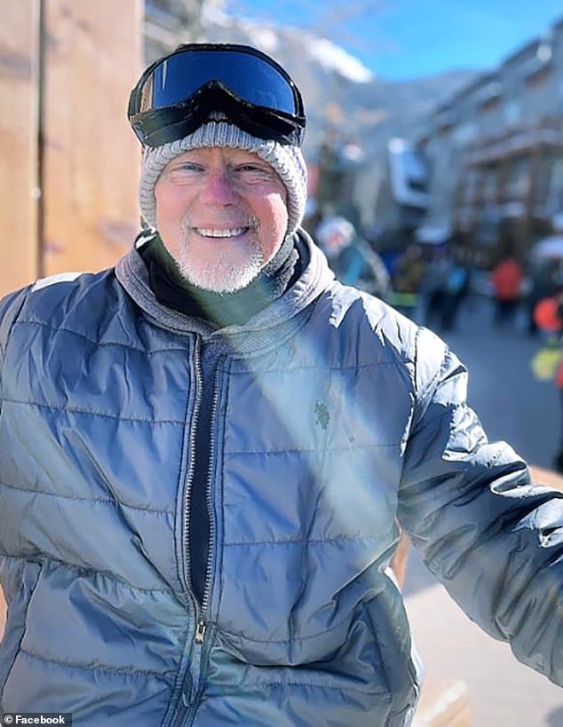 A un maestro de la ciudad demócrata que viajó 3 horas para recibir tratamiento contra el cáncer le robaron el auto mientras estaba en el hospital