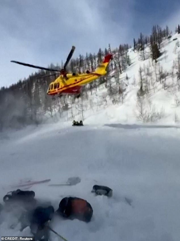 Una avalancha en una montaña de Italia ha matado a dos esquiadores y herido a otro