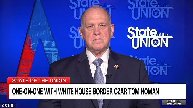 El zar fronterizo Tom Homan defiende a los agentes de ICE que usan máscaras para cubrirse la cara… Dice que la redada de Minnesota fue un gran éxito.