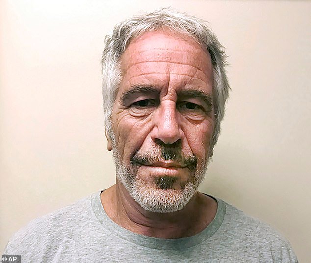 Nueve fuerzas policiales británicas evalúan si abrir investigaciones sobre Epstein tras denuncias de trata de personas y abuso sexual