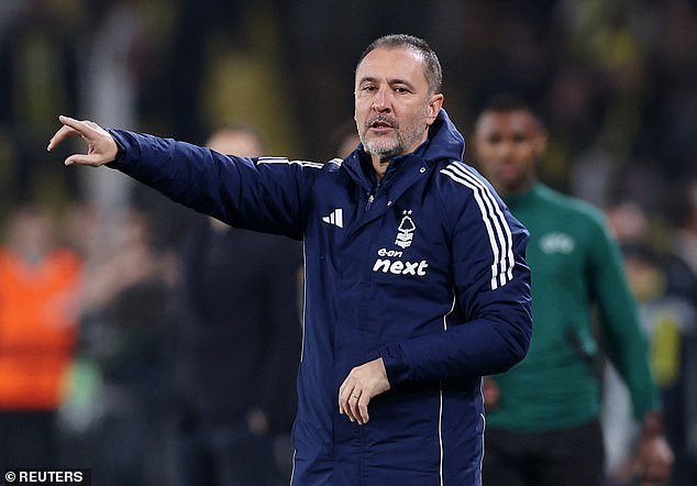 El comienzo perfecto de Vitor Pereira: el nuevo jefe de Nottingham Forest, Sean Dyche, liberó a las estrellas de los grilletes mientras desmantelaban al Fenerbahce para generar esperanzas de que una temporada caótica pudiera terminar con la gloria de la Liga de Campeones