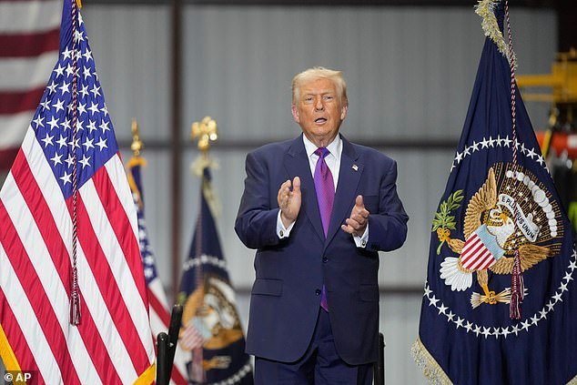 Trump anunció que publicaría archivos secretos del gobierno sobre extraterrestres y ovnis