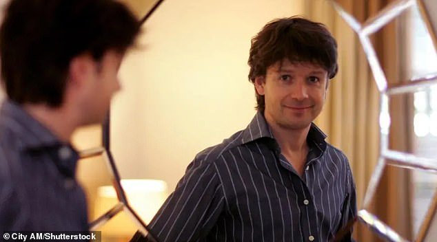 La amante del cofundador de Asos, 32 años menor que él, se pronuncia tras su muerte