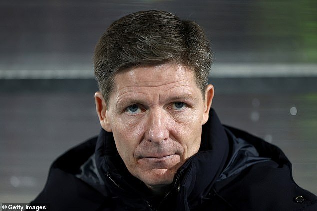 Oliver Glasner podría abandonar Crystal Palace tras hacer una nueva y extraña declaración pública