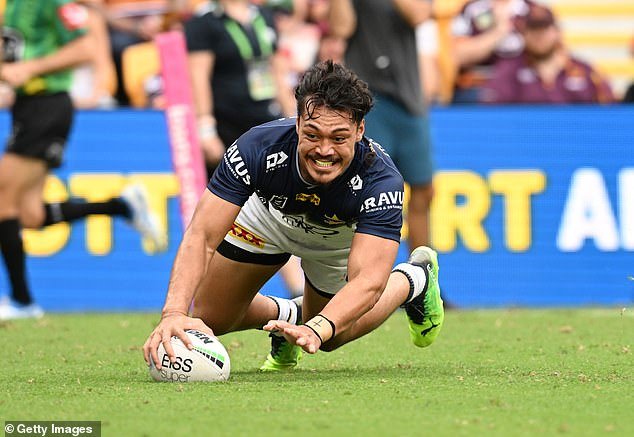 La estrella de State of Origin revela la angustia de su madre, quien lo abandonó cuando era niño y trató de recuperarse cuando se convirtió en una estrella de la NRL.