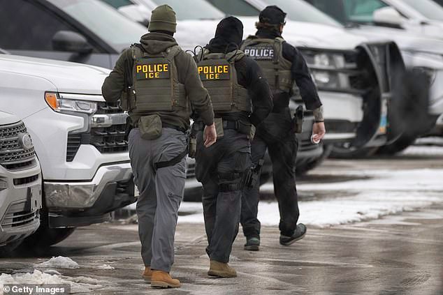 Abuela británica detenida por ICE durante seis semanas a pesar de una visa válida les dice a otros turistas: No vayan a Estados Unidos, no vayan a la Copa del Mundo