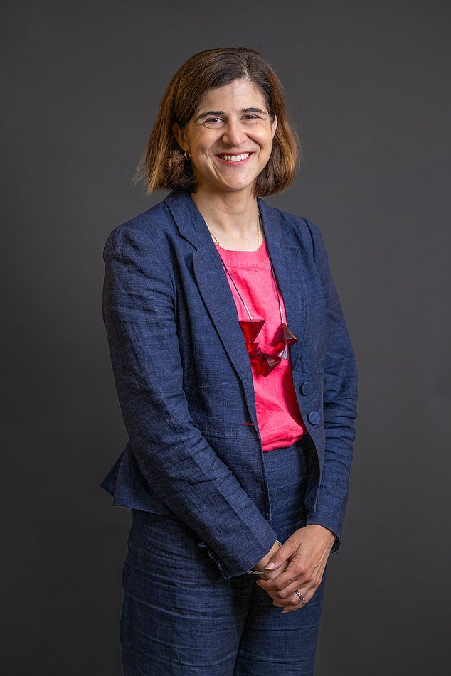 Los casos atrasados en los tribunales de la Corona tardarán hasta una década en resolverse incluso con los nuevos planes, han admitido los ministros mientras el principal rebelde laborista promete luchar contra los cambios «innecesarios».