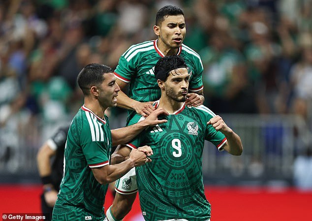 El partido de preparación para el Mundial de México contra Islandia se llevará a cabo mañana a pesar de la violencia de los cárteles a nivel nacional.