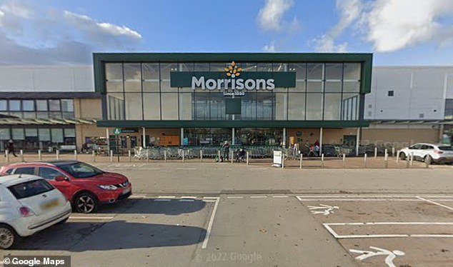 El gerente de Morrisons que se aprovechó de sus colegas femeninas, incluso dejó a una embarazada, lanza una demanda por despido injusto «inquietante»