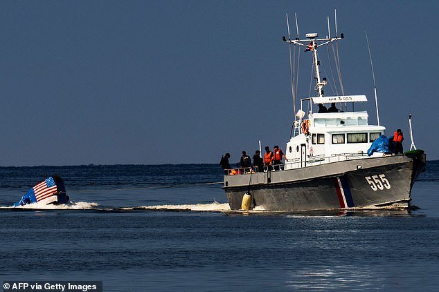 La Guardia Costera cubana mata a cuatro después de que un barco registrado en Florida entra al agua y abre fuego