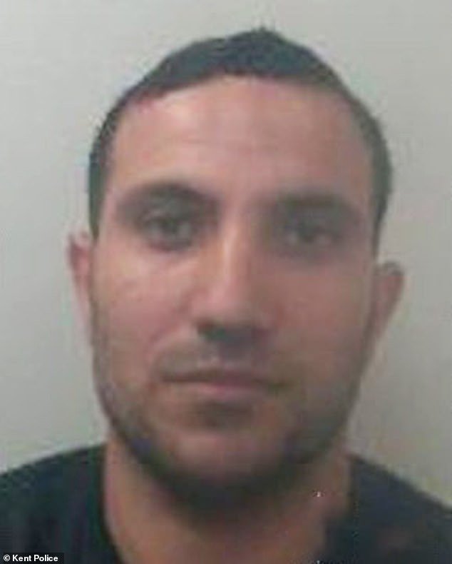 Solicitante de asilo afgano encarcelado por agredir sexualmente a dos mujeres mientras entregaba comida para llevar en sus casas