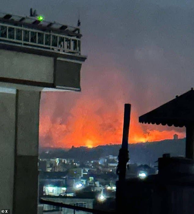 El ministro de Defensa de Pakistán declara «guerra abierta» con Afganistán tras las últimas explosiones violentas en Kabul