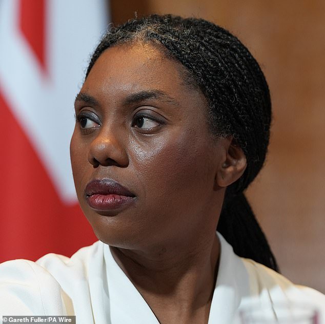 La «política de agravios» laborista vuelve a las disputadas elecciones parciales de Gorton y Denton, dice Kemi Badenoch