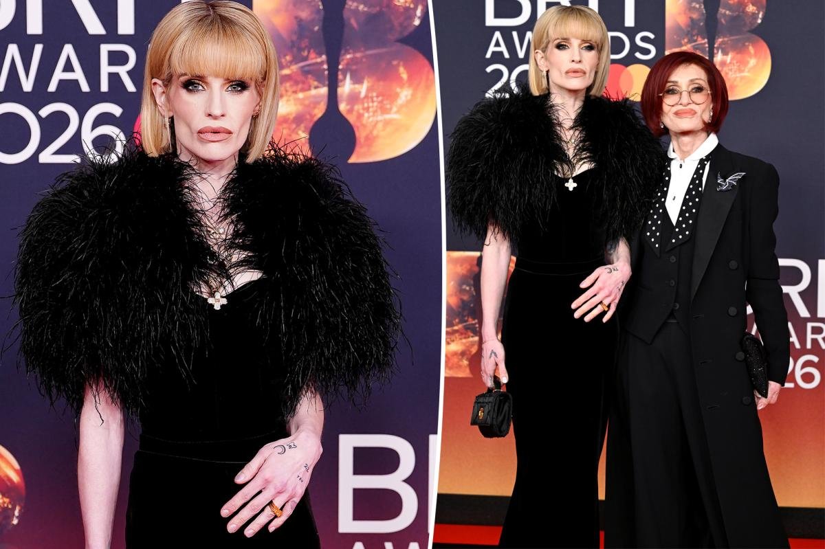 Kelly Osbourne se une a su madre Sharon en los BRIT Awards 2026