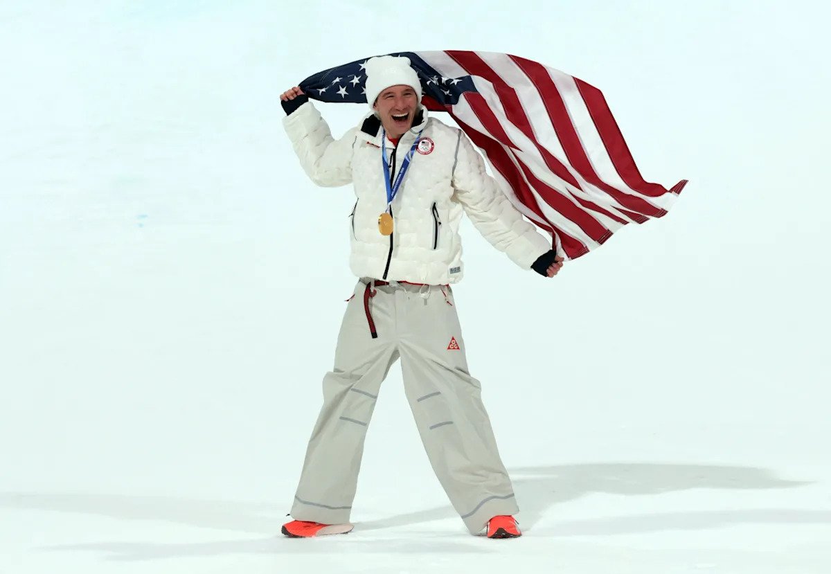 Recuento de medallas de los Juegos Olímpicos de Invierno 2026: el equipo de EE. UU. iguala el récord de medallas de oro con 10 después de la victoria en halfpipe de Alex Ferreira