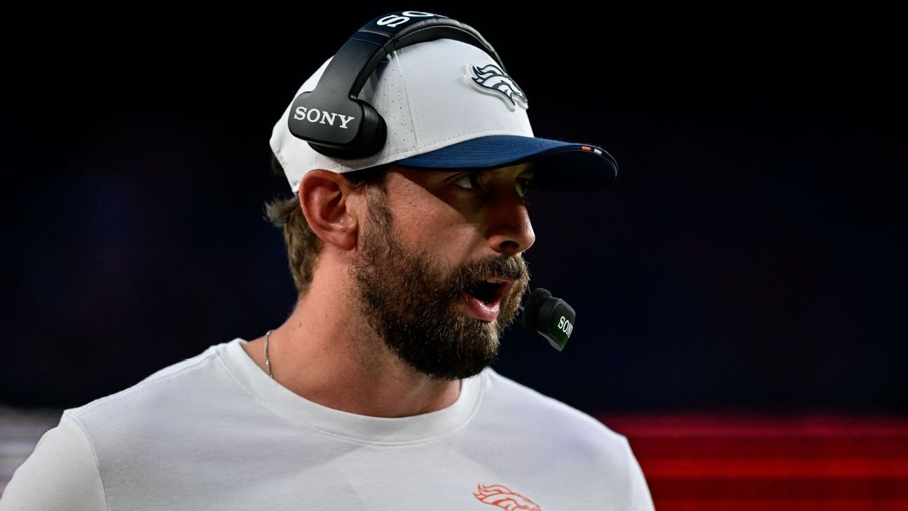 Los Broncos ascienden al entrenador de QB Davis Webb a la posición de OC