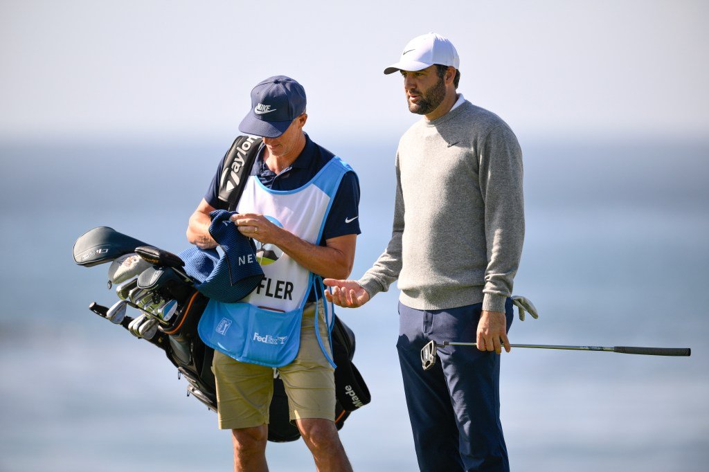 Scottie Scheffler abre el Pebble Beach Pro-Am cerca del final de la clasificación