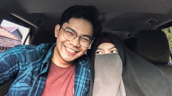 Fijada en el divorcio, Wardatina Mawa ignora los intentos de Insanul Fahmi de reconciliarse.