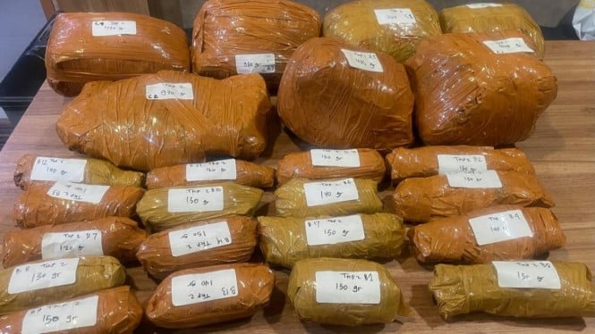La policía interceptó la distribución de 15,5 kg de cannabis en la comisaría de Tana Abang