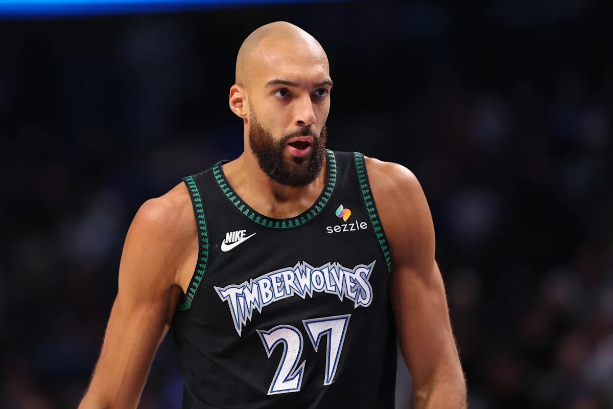 La estrella de los Timberwolves, Rudy Gobert, está suspendido para el partido de los 76ers el domingo después de cometer su sexta falta flagrante de la temporada.
