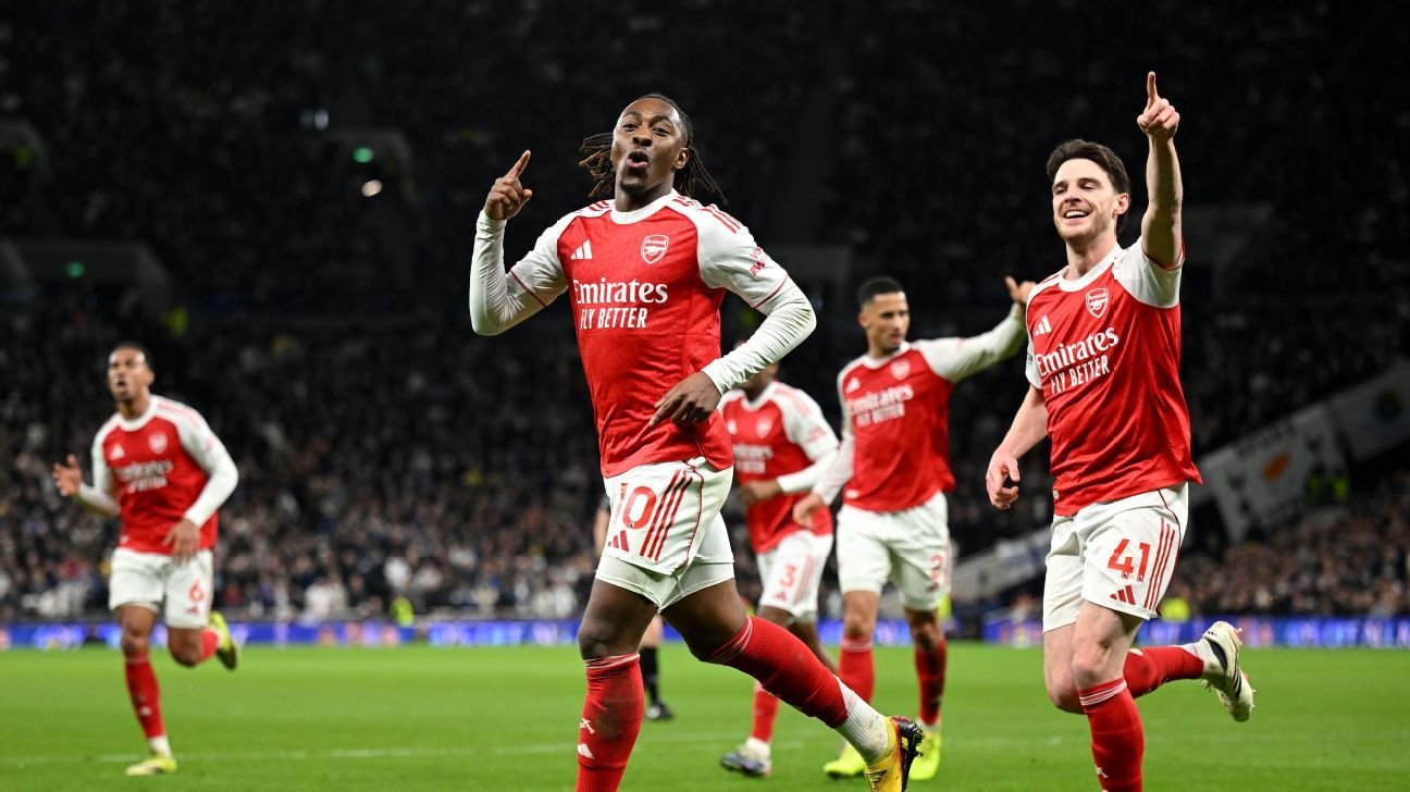 El Arsenal supera la presión del título con una impresionante victoria en el derbi ante los Spurs