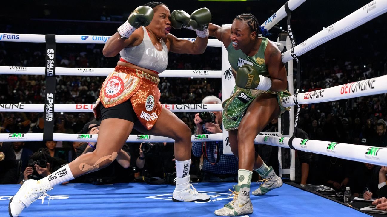 Claressa Shields derrotó a Franchon Cruise-Dejourn por decisión unánime