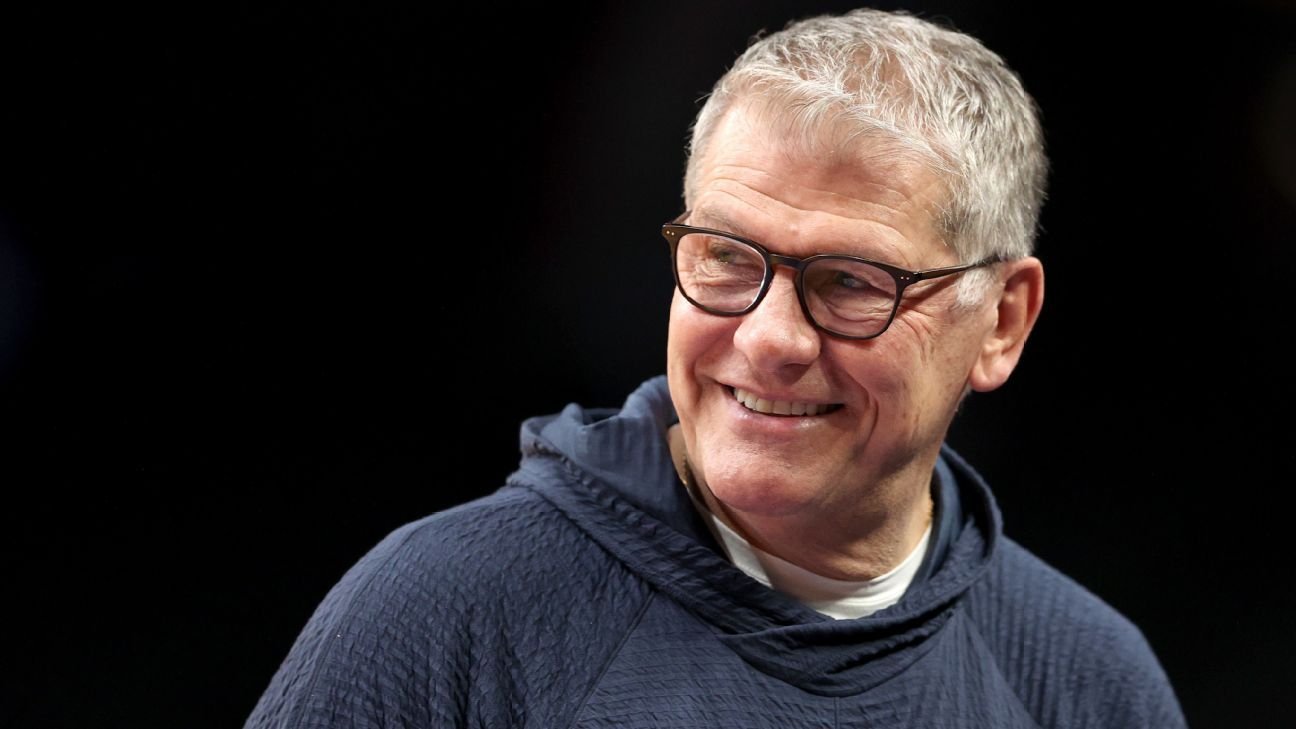 Geno Auriemma de UConn logra un récord de aparición número 655 en el Top 25 de AP