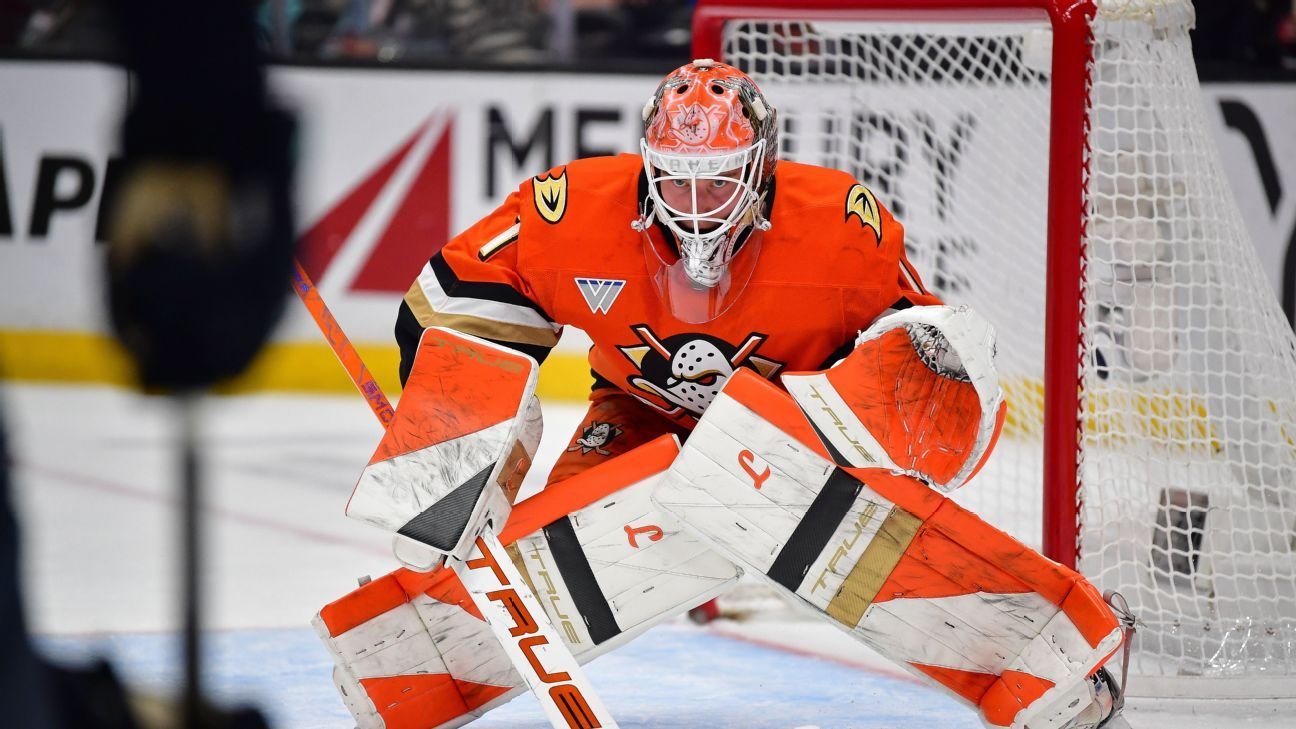 Recogidas de hockey de fantasía: agregue Dostal y LaFerrière a sus plantillas cuando regrese la NHL