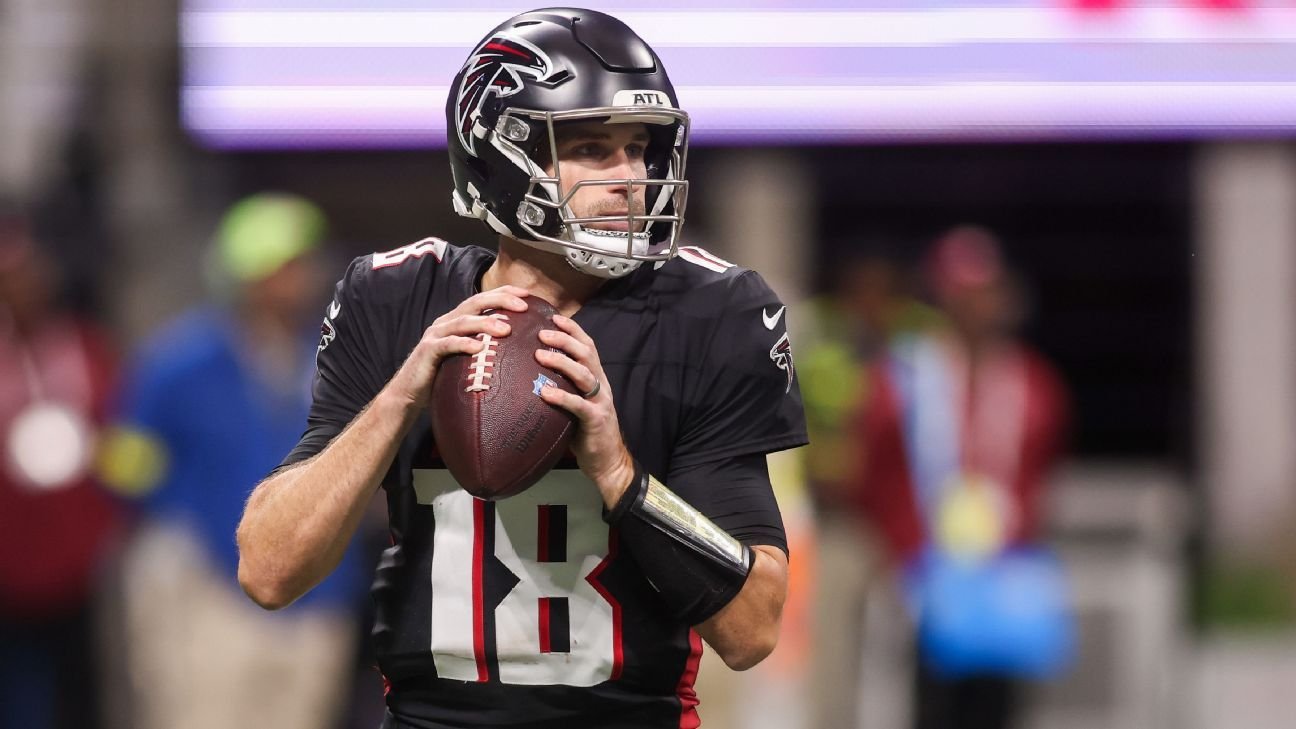 El gerente general de los Falcons informó al QB Cousins que sería liberado el 11 de marzo