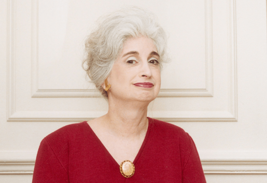 ¿Tengo que decirles mi apellido a los clientes enojados?