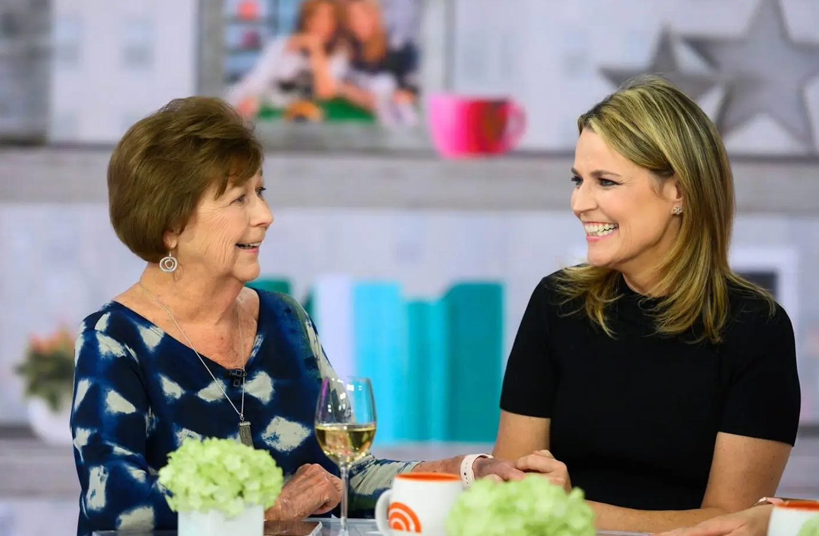 Savannah Guthrie usa ‘lenguaje codificado’ en su último video; Experto cree que Nancy Guthrie conocía a su secuestrador: informe