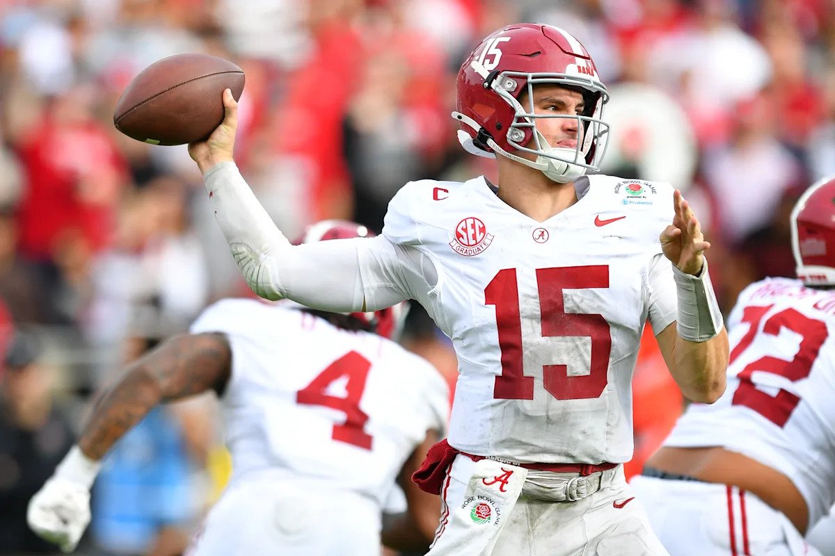 El QB de Alabama, Ty Simpson, no tiene experiencia, pero podría ser una selección de primera ronda.