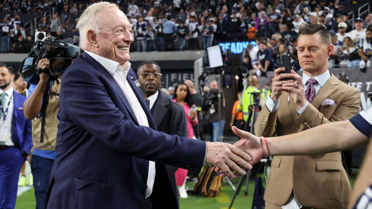 Jerry Jones ve a los Cowboys como grandes gastadores en la agencia libre