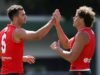 Simon Goodwin de los Sydney Swans habla de Charlie Curnow; Salir de los demonios de Melbourne