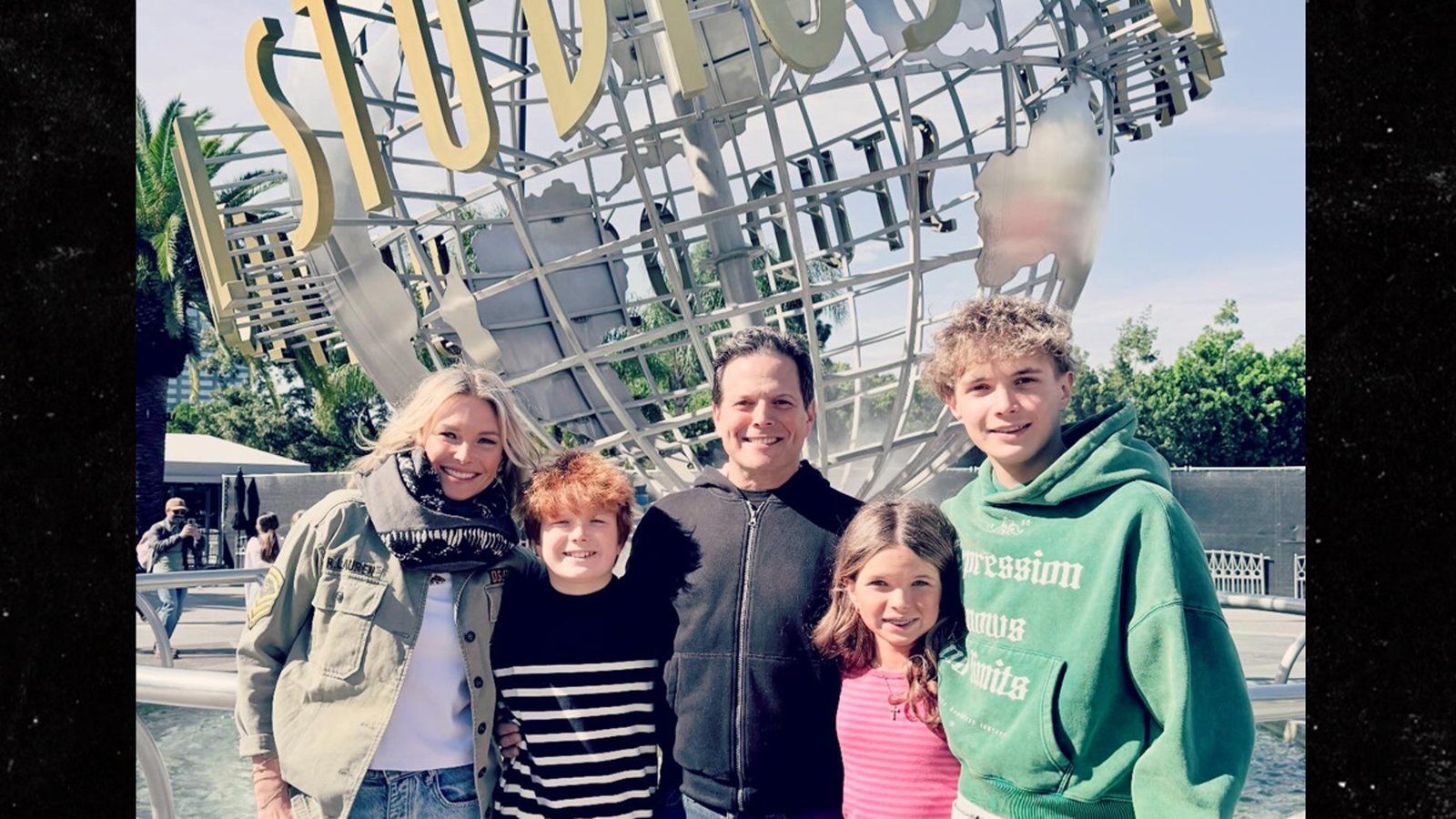 Scott Wolf se reúne con su ex esposa Kelly en medio de un dramático divorcio