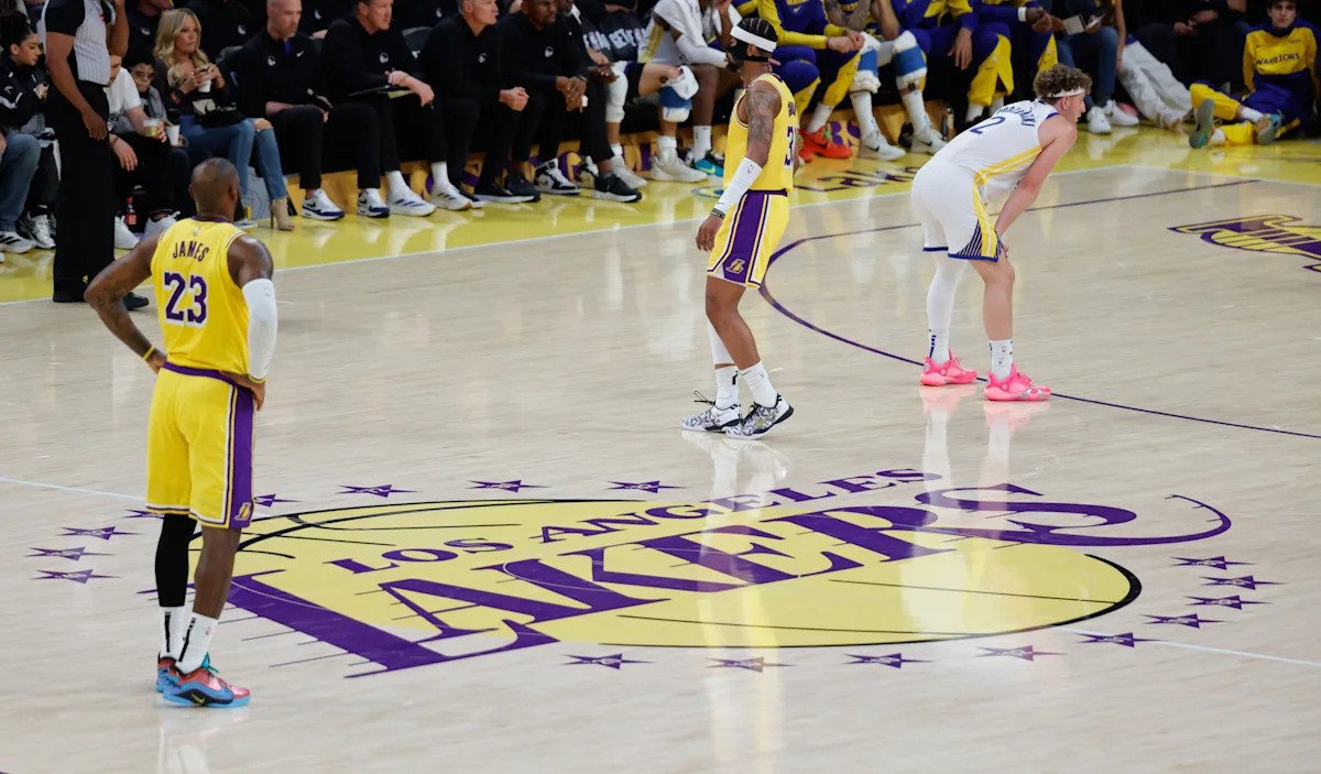 Según los informes, los precios de los Lakers aumentarán la próxima temporada