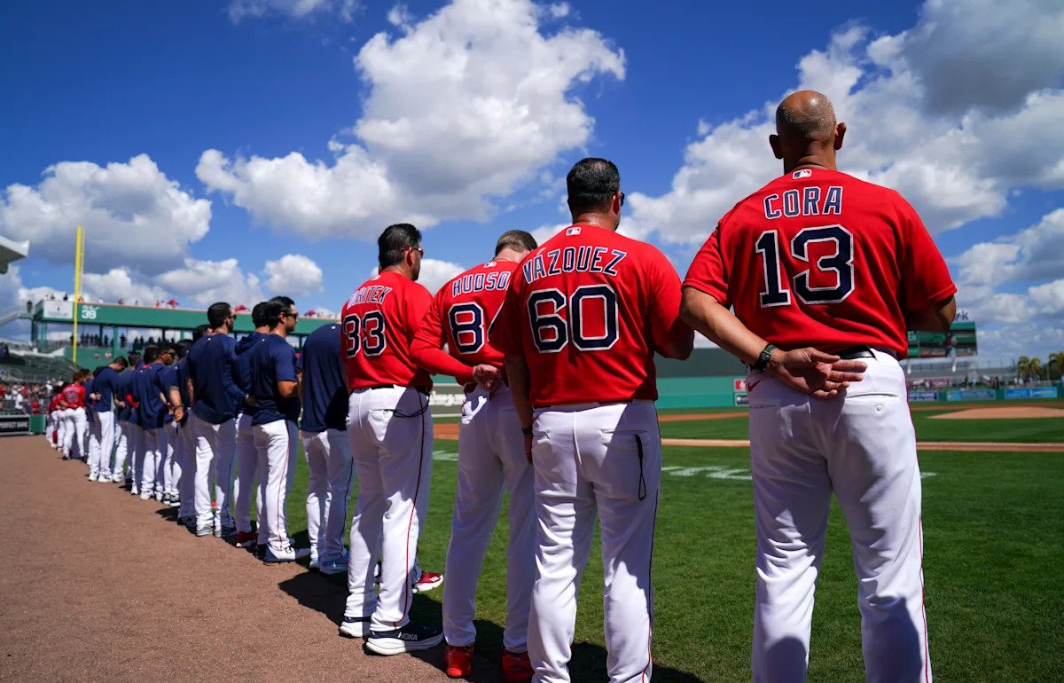 La presencia de leyendas de los Medias Rojas se suma a la necesidad de Boston de volver a ser contendientes a la Serie Mundial