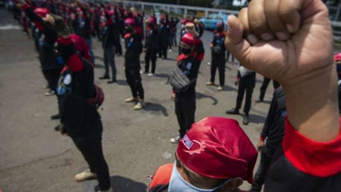 La Cámara de Representantes recuerda que las políticas deben tener en cuenta la difícil situación de los trabajadores