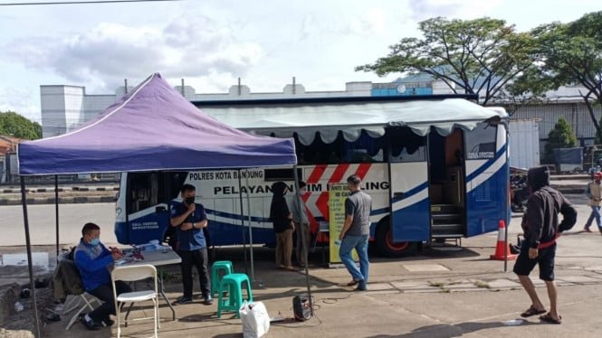 Operaciones limitadas de SIM móviles en Yakarta y sus alrededores