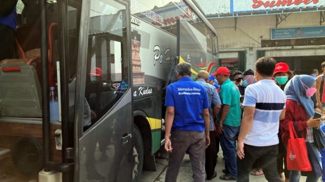 La Oficina de Correos de Lebaran no sólo comprueba el estado de los vehículos