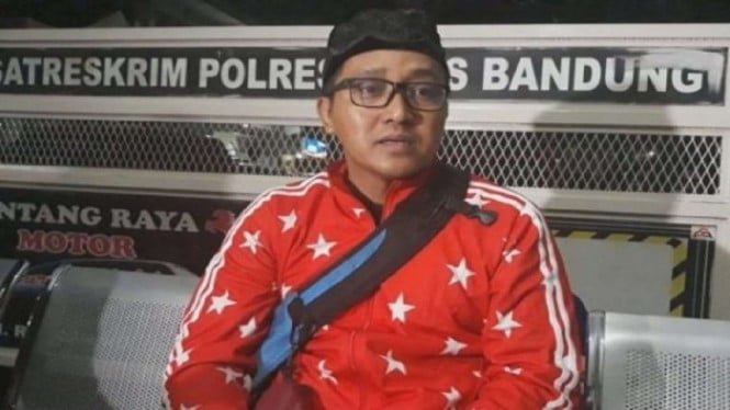 Teddy Perdiana permite que la familia de Sule adopte a su hijo, siempre y cuando…