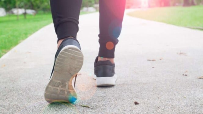 Además de caminar, estos 8 deportes ligeros pueden mantener tu cuerpo en forma durante el Ramadán