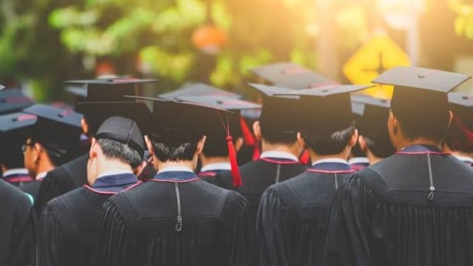 Las 10 carreras de pregrado más buscadas por las empresas, la número 1 no es ingeniería