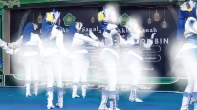 Una banda de tambores con minifalda baila en el escenario de graduación de Madrasa Diniya Demak, los internautas están indignados
