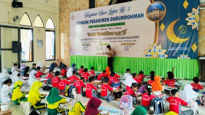 El quinto internado islámico Harla de Darurrohma surgió aún más, promoviendo a Santri como candidatos a líderes nacionales y comunitarios.