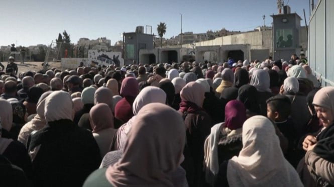 Israel impide que los fieles palestinos oren en Al Aqsa el primer viernes del Ramadán