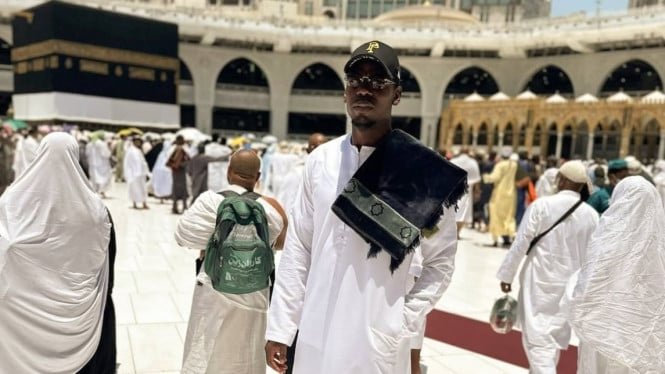 Con pleno significado, Paul Pogba realiza la Umrah y cita versos del Corán sobre la paciencia y el salat