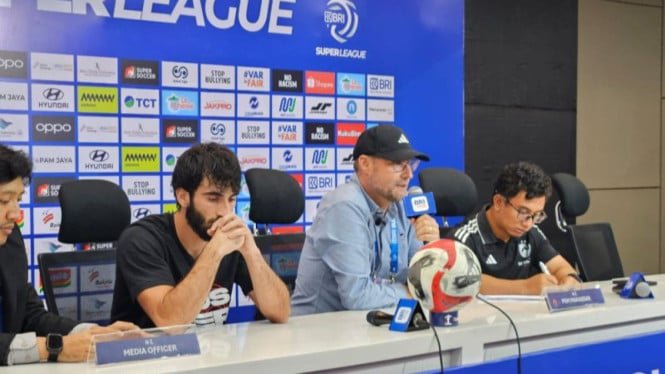 El técnico del PSM que perdió ante Persija se quejó de que el VAR no funcionaba