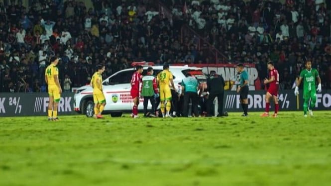 Condición de Rahmat Hidayat después de colapsar en el partido Persijap vs Persebaya