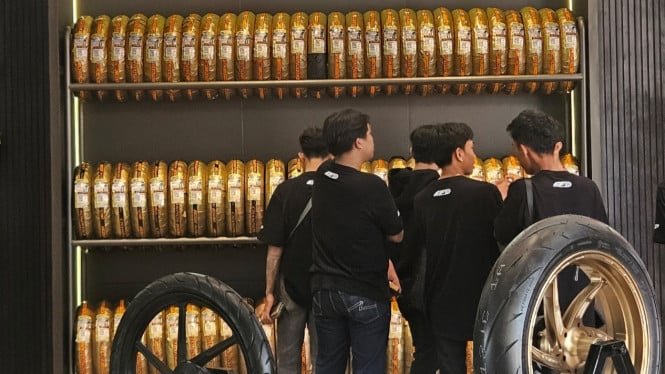 Antes del regreso a casa del Eid, se organizan varios programas de reparación de motocicletas y neumáticos en varias ciudades